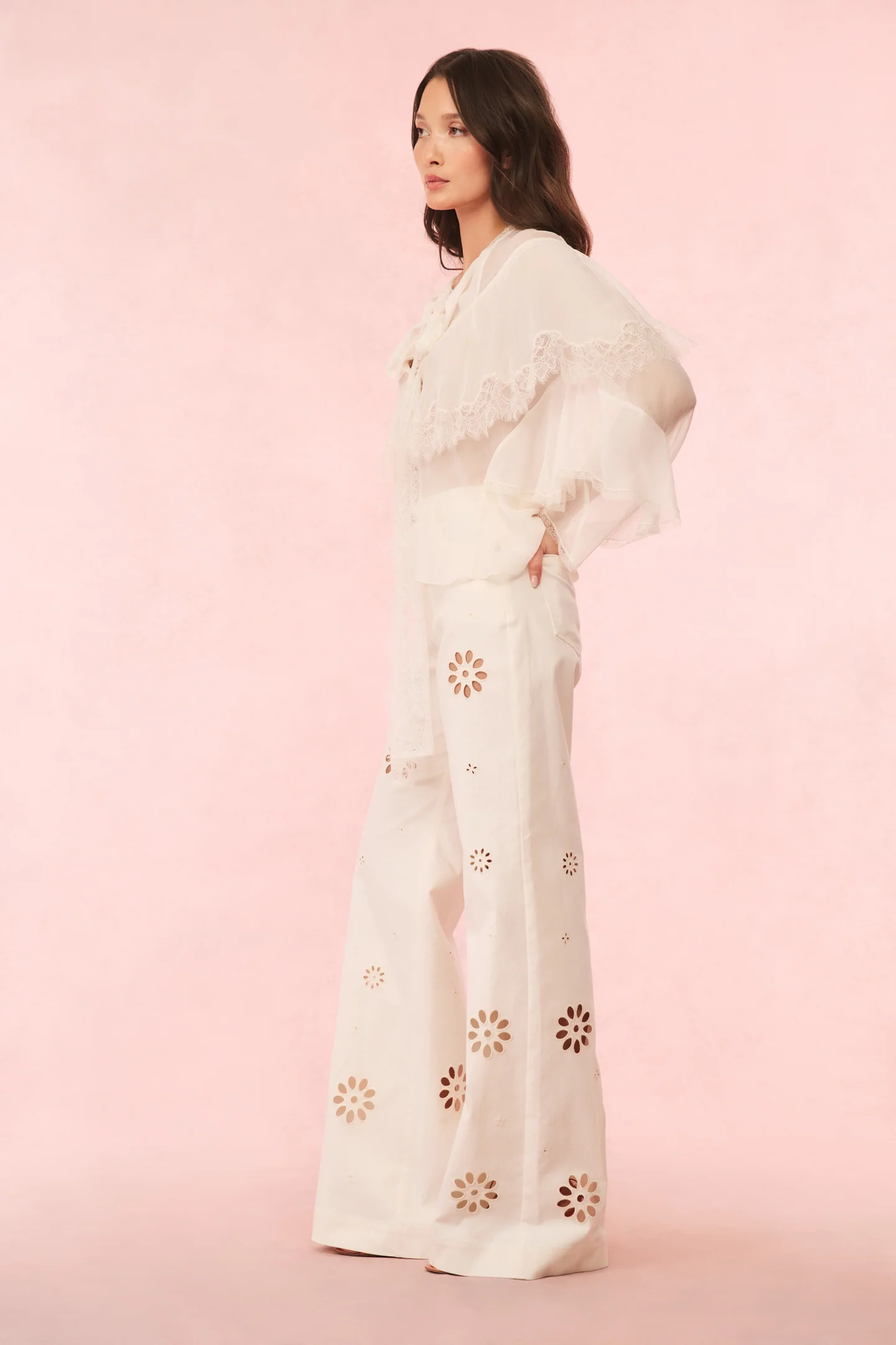 Carolette Eyelet Wide-Leg Pants - Mymoui